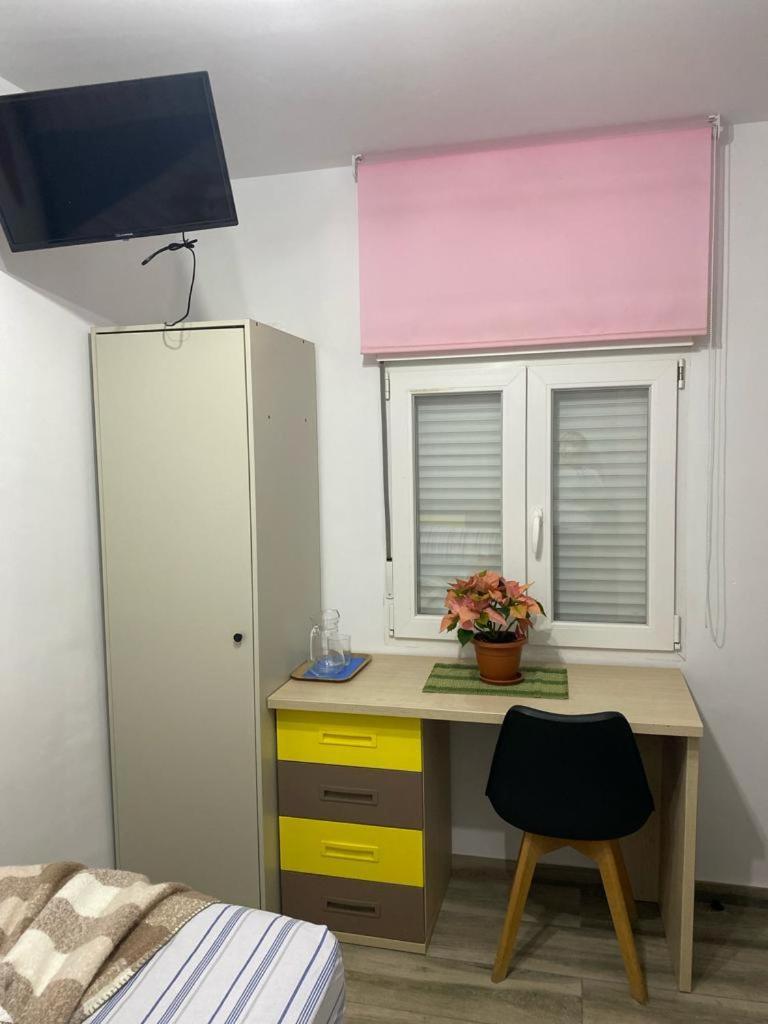 Casa Hombre Blanco Apartment Malaga Bagian luar foto
